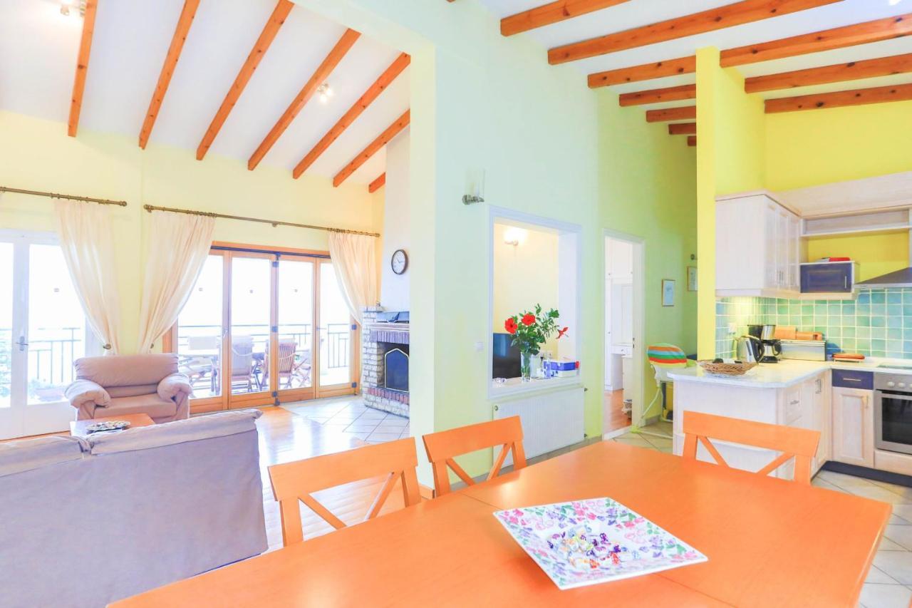 Villa Natasha Katávolos Extérieur photo